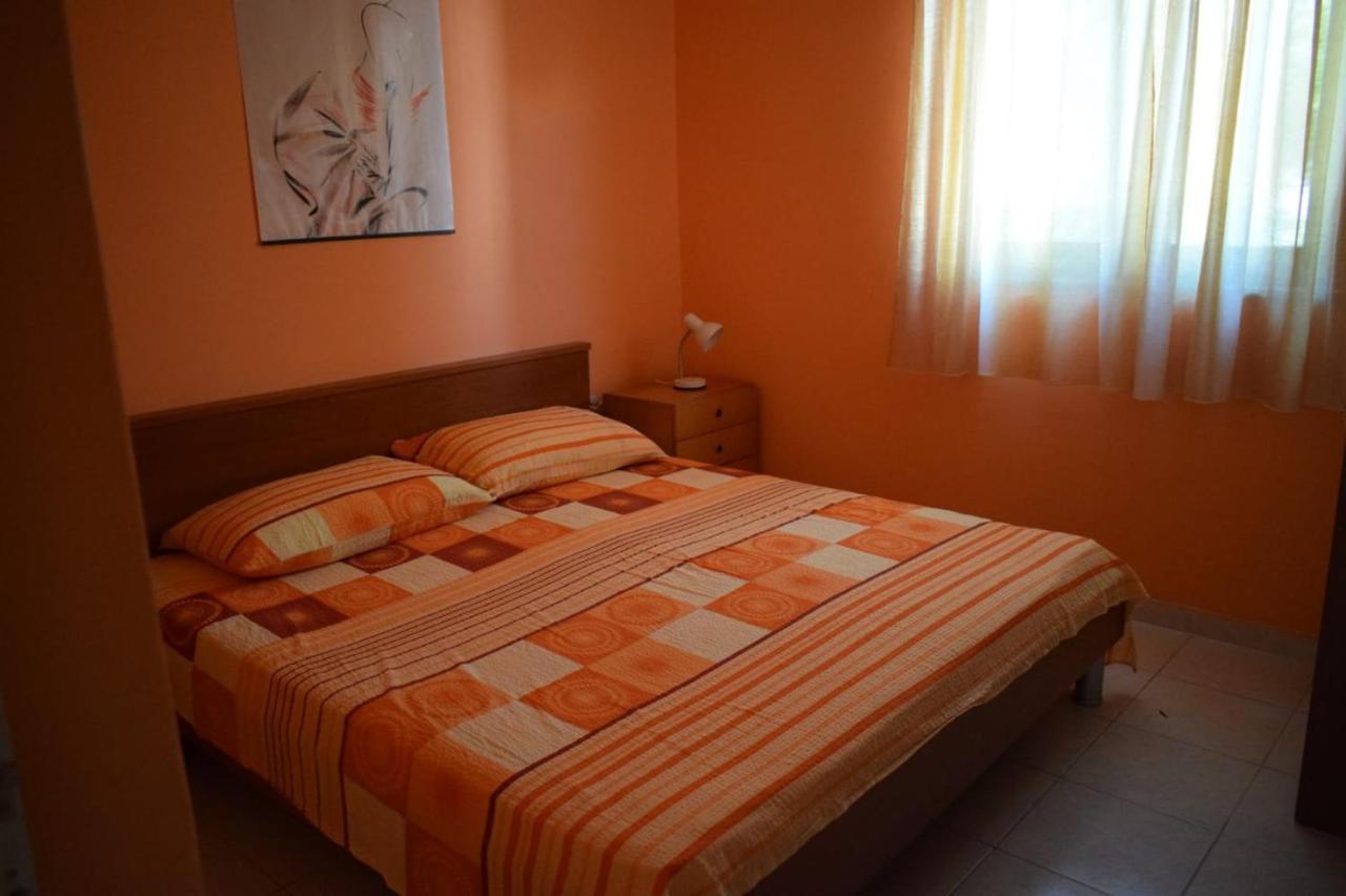 Apartmani Veronika נין מראה חיצוני תמונה