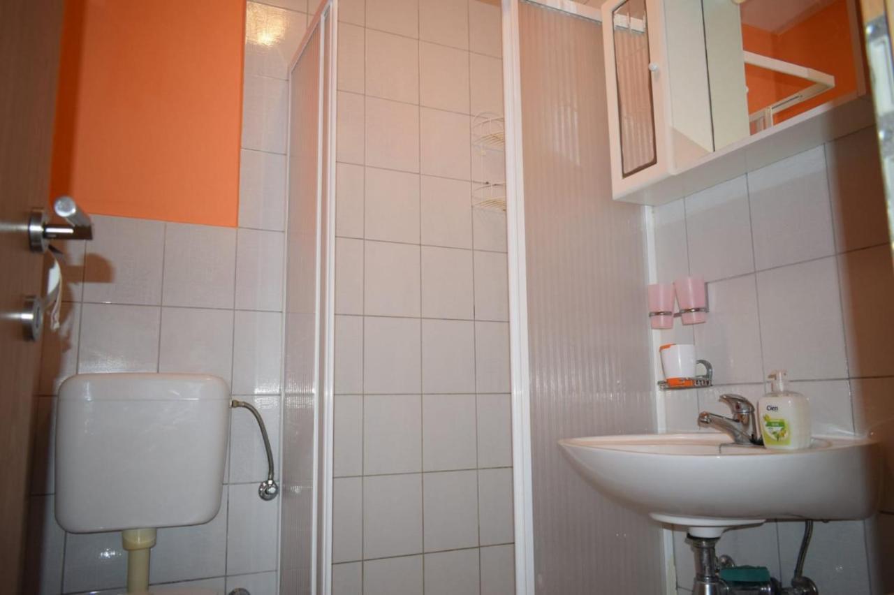 Apartmani Veronika נין מראה חיצוני תמונה