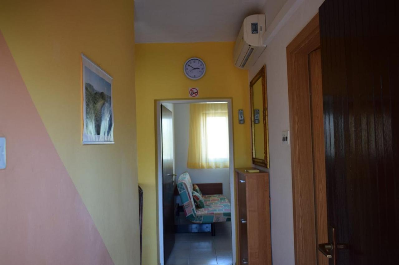 Apartmani Veronika נין מראה חיצוני תמונה