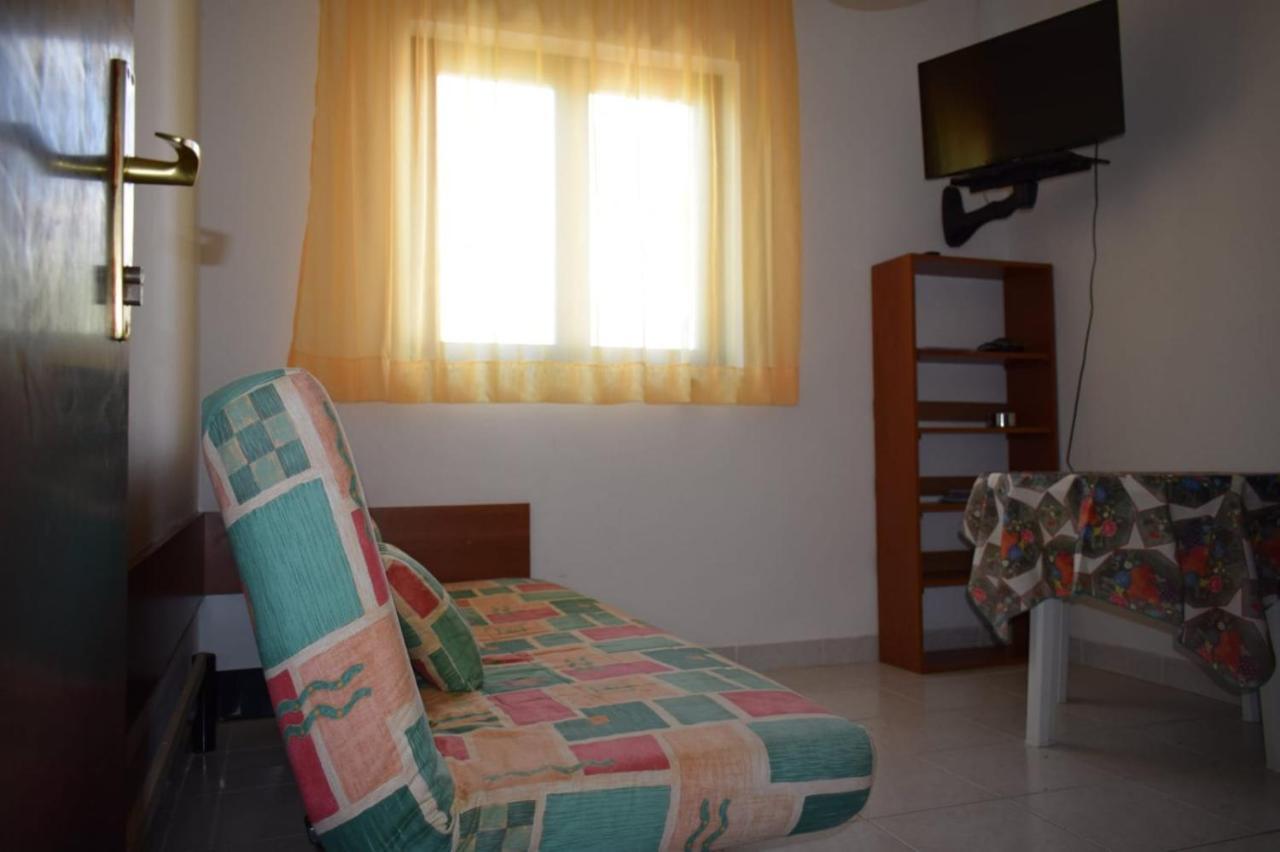 Apartmani Veronika נין מראה חיצוני תמונה