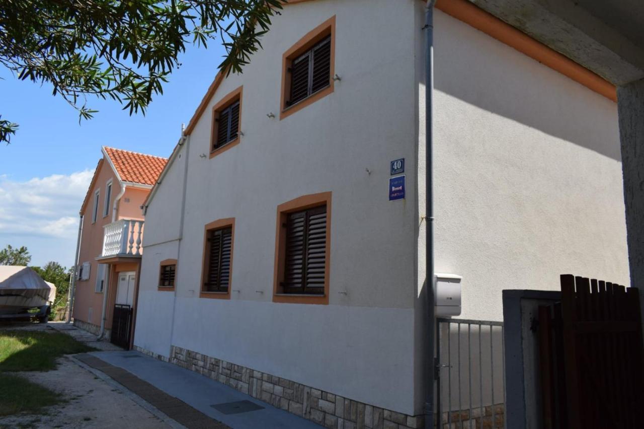 Apartmani Veronika נין מראה חיצוני תמונה