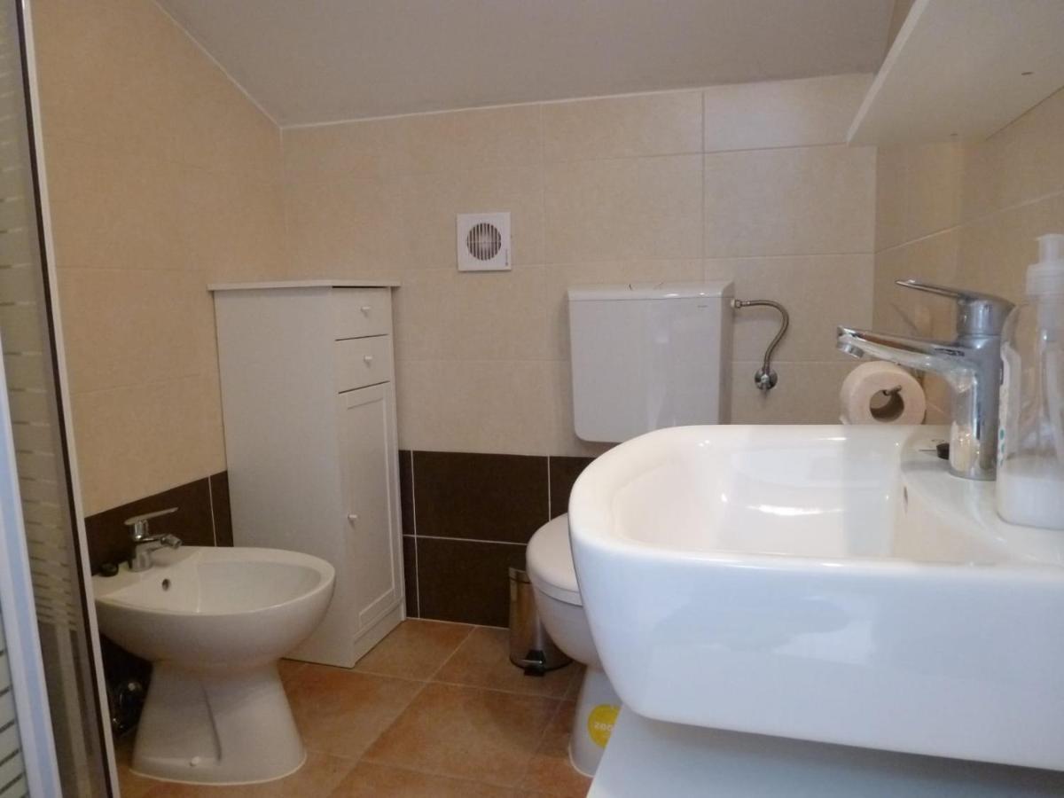 Apartmani Veronika נין מראה חיצוני תמונה