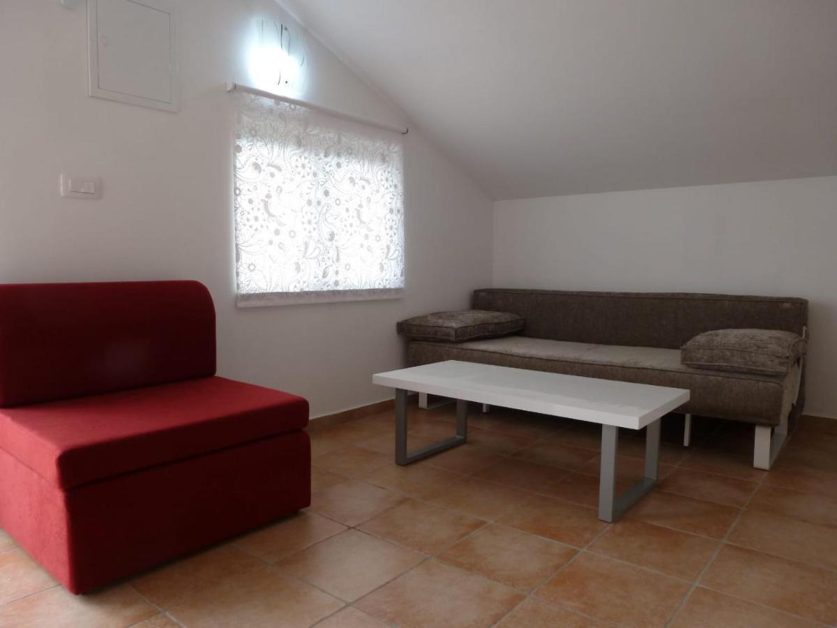 Apartmani Veronika נין מראה חיצוני תמונה